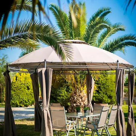 Denise Apartment Laganas